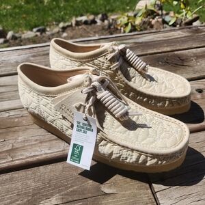 Clarks Men's Cream Quilted Shoes